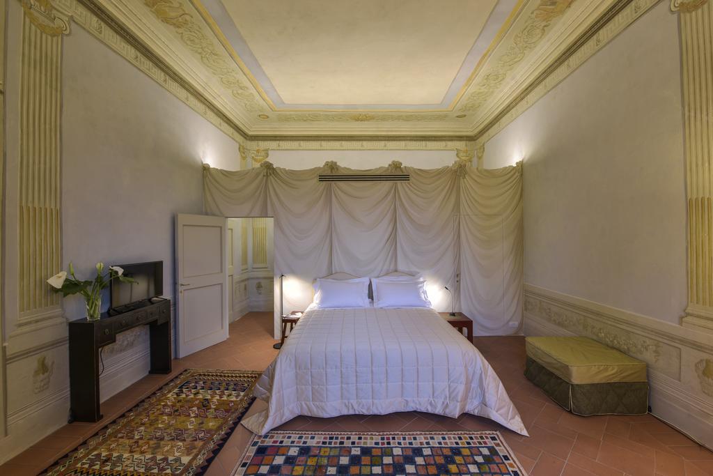 Torre Dei Lari Residenza D'Epoca Bed and Breakfast Florencia Habitación foto